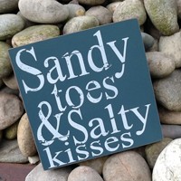 02_sandy-toes-salty-kisses