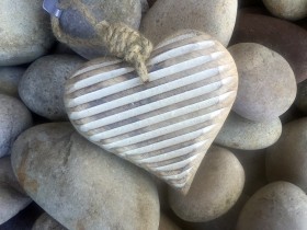 white_ridge_wooden_heart