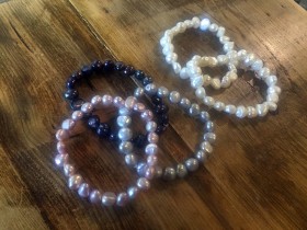 pearl_stretch_bracelets